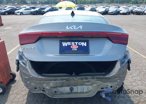 2024 Kia Forte Lxs из США, поврежденный, VIN 3KPF24AD3RE808666